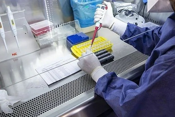 Koronavirüs salgınında günlük vaka sayısı binin altına indi